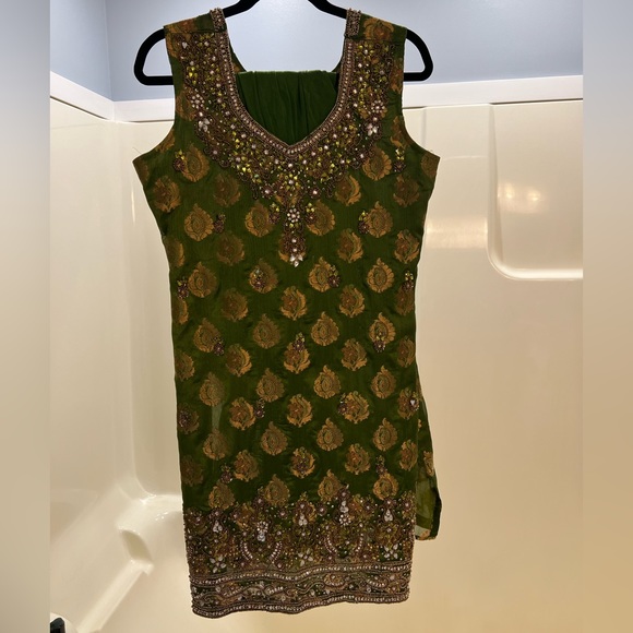 Vintage Indian Outfit (top and pants) - Picture 2 of 3